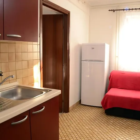 Lägenhet Dvosoban U Centru Grada *