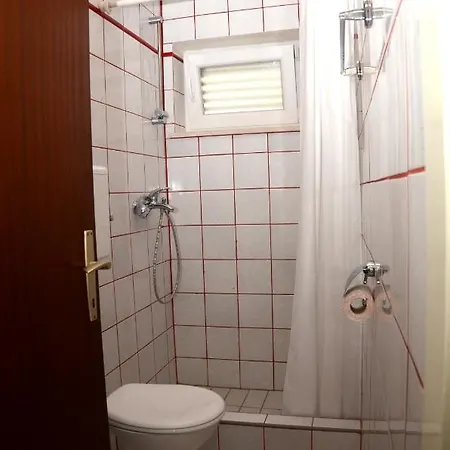 Dvosoban U Centru Grada Lägenhet