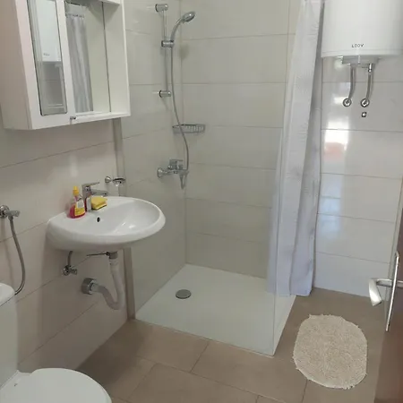 Dvosoban U Centru Grada Apartment