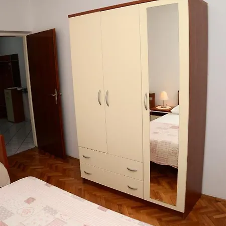 Apartment Dvosoban U Centru Grada *