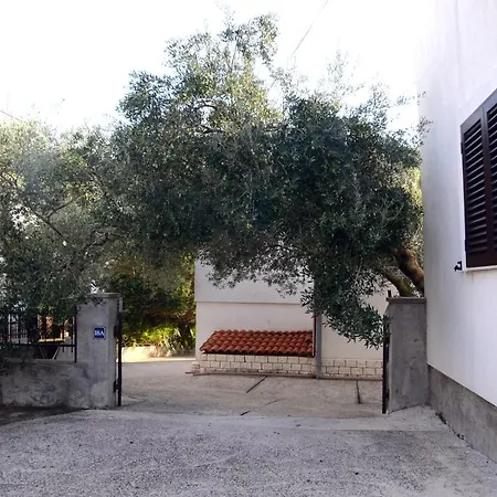 Dvosoban U Centru Grada * Biograd Na Moru