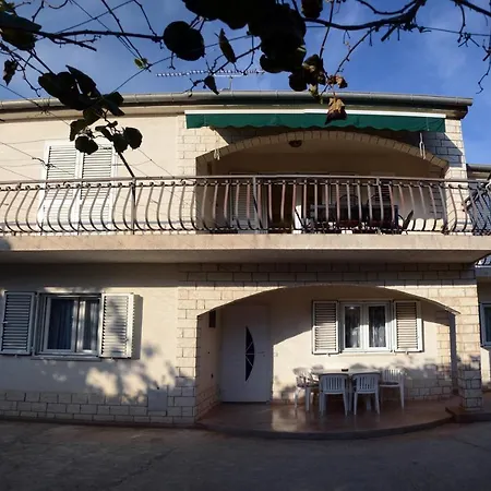 Apartment Dvosoban U Centru Grada *