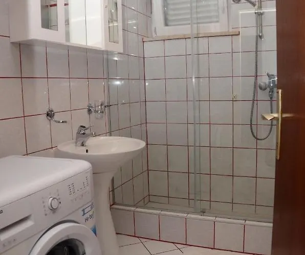 Dvosoban U Centru Grada *