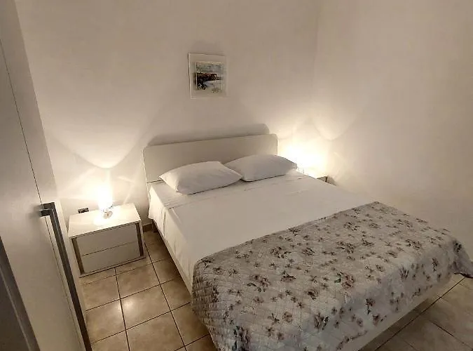 Dvosoban U Centru Grada Apartamento Biograd Na Moru