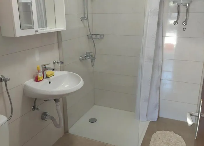 Dvosoban U Centru Grada Apartamento